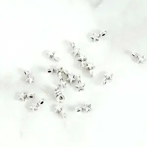 Perles Corner Perle Passant Étoile - Argenté 925 - 4 pcsVendu parscrapmalin