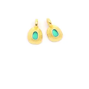Perles Corner Pendentif Ovale Ethnique Émaillé Turquoise Doré à l'or fin 24K - 2 pcsVendu parscrapmalin