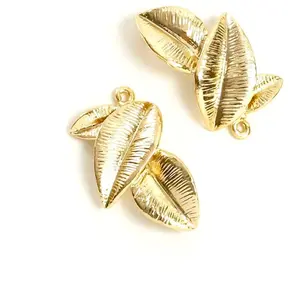 Perles Corner Pendentif Mini Feuille Doré à l'or fin 24K - 2 pcsVendu parscrapmalin