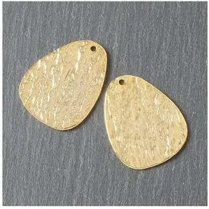 Perles Corner Pendentif Galet Texture Ardoise Doré à l'or fin 24K - 2 pcs
