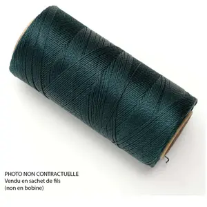 Perles Corner Fil ciré Linhasita pour Micro Macramé 0,5 mm x 10 m ÉmeraudeVendu parscrapmalin