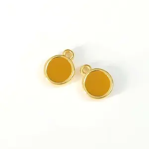 Perles Corner Pendentif Rond Doré à l'or fin 24K 9 x 12 mm Émaillé Ocre - 2 pcsVendu parscrapmalin