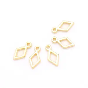 Perles Corner Pendentif Losange Doré - 4 pcs