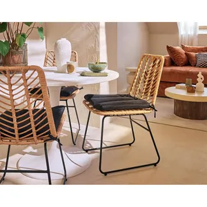 Comparateur de prix : LISA DESIGN Forenza - lot de 4 chaises - effet rotin - bois et noir - Noir / Bois