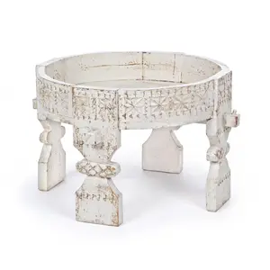 Mathi Design Table basse ronde en bois de manguier blanchi sculpté pas cher