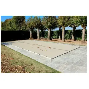 Bâche d'Hivernage - BACHES-PISCINES.COM - 550 g/m² - Beige - 7,60 x 4,10 m - Grille d'Evacuation pas cher