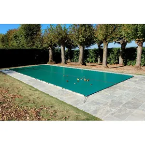 Bâche d'Hivernage - BACHES-PISCINES.COM - 550 g/m² - Verte - 9,70 x 4,70 m - Grille d'Evacuation pas cher