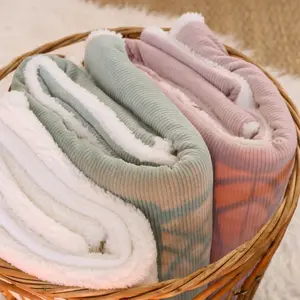 Comparateur de prix : Trois Kilos Sept Couverture en sherpa Wooly sauge (100 x 140 cm)