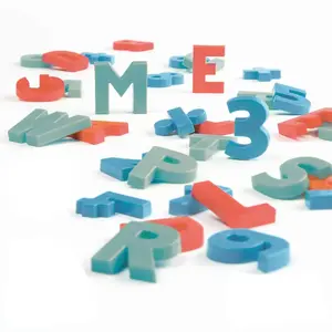 Smoby - 72 Lettres et Chiffres Magnétiques pas cher