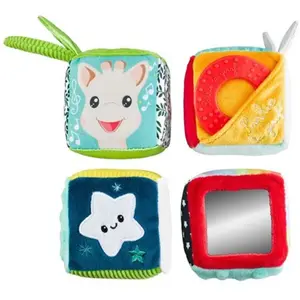 Comparateur de prix : Sophie la girafe Cubes multi'activtés VULLI - A partir de 3 mois