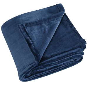 Linder Plaid Cocoon Doux en Polyester Coloris Bleu Marine en 130x180cm pas cher