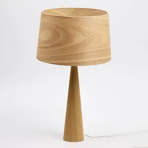 Aluminor Lampe à poser Totem LT en bois naturelVendu parluminaire