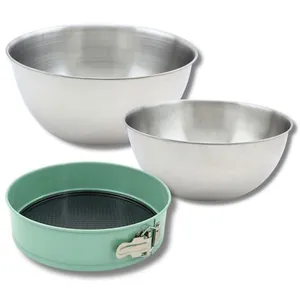 Ensemble comprenant 1 Moule à Manqué Zenker, 2 Bols à Mixer en inox Fa... pas cher