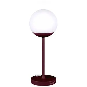 Lampe MOOON! H 41 cm - B9 cerise noire Fermob pas cher
