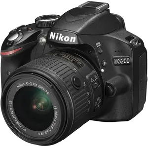 Reflex D3200 - Noir + Nikon AF-S DX Nikkor 18-55mm f/3.5-5.6G VR II f/... pas cher