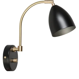 Applique avec prise en laiton et métal noir Deluxe - Belid