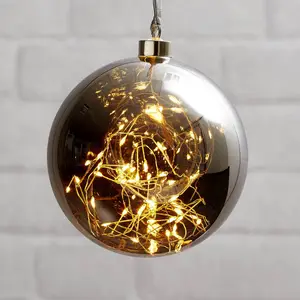 STAR TRADING Sphère déco LED Glow en verre, Ø 15 cm gris fuméeVendu parluminaire