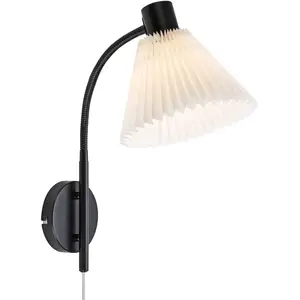 Comparateur de prix : Markslöjd Applique murale Mira, noir/blanc, fer/tissu, largeur 22 cm