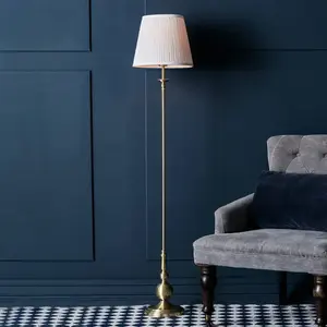 Markslöjd Lampadaire Imperia au design attrayant pas cher