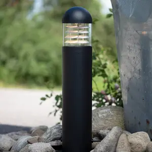 Comparateur de prix : GARDEN24 - Borne de jardin extérieur à 1 lumière led noire IP44 - Markslojd