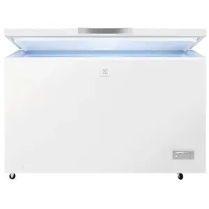 Comparateur de prix : Electrolux - congélateur coffre 130cm 2371l  lcb3le38w0 - série 600 LCB3LE38W0