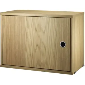 Caisson en chêne avec porte coulissante - String furnitureVendu parmade-in-design