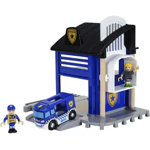 Comparateur de prix : BRIO® WORLD Figurines commissariat de police 33813