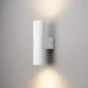 Comparateur de prix : Konstsmide Applique d'extérieur Temi, blanc, largeur 11 cm, aluminium,...