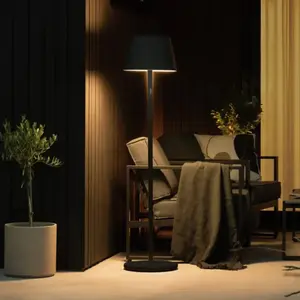 Comparateur de prix : Konstsmide Lampadaire LED Pomezia pour extérieur, USB, noir