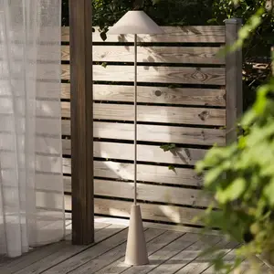 Globen Lighting Lampadaire d'extérieur rechargeable Cannes, beige, IP5...Vendu parluminaire