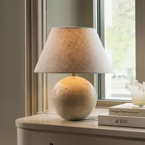 Lampe de table Castello de Globen Lighting, beige/beige, hauteur 38 cm pas cher