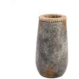 Bazar Bizar Vase en terre cuite antique gris H26 pas cher