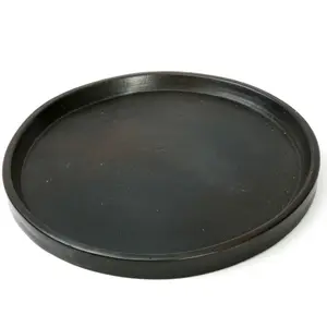 Bazar Bizar - Assiette en terre cuite brulée noire - D.26 cm T.U pas cher