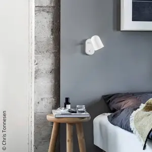 Northern Buddy wall applique blanche