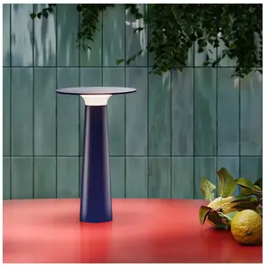IP44.de Lix Lampe de table sur batterie, LED, 93930-MN, pas cher