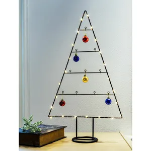 Spetebo Arbre de Noël led avec cadre et boules de Noël pas cher