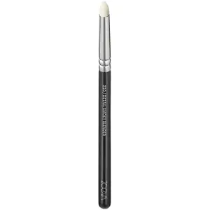 ZOEVA 230 Vegan Detail Smoky Blender Brush pas cher