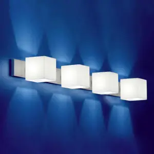 Comparateur de prix : Casablanca Applique 4 lampes Cube antiéblouissante