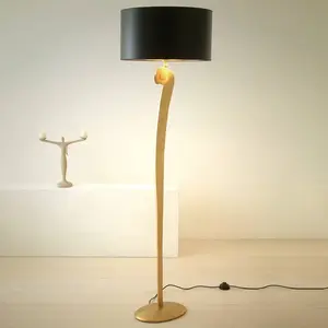 Holländer Élégant lampadaire LORGOLIOSO en noir doré