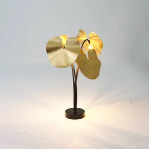 Comparateur de prix : Holländer Lampe de table LED Controversia variateur dorée