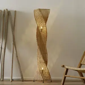 Woru Lampe sur pied Marco, tourné, 150 cm pas cher