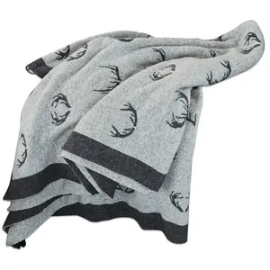 Comparateur de prix : LOBERON Plaid réversible Lodge, gris (130 x 170cm)