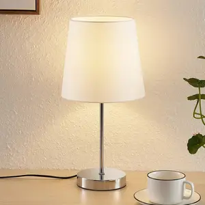 Lindby Leza lampe à poser chromée, abat-jour blanc