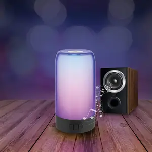 Prios lampe à poser LED rechargeable Valtari, blanc, hauteur 19 cm, RVB pas cher