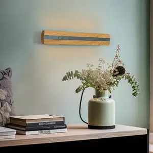 Applique murale LED Quitani Elis, chêne/noir pas cher