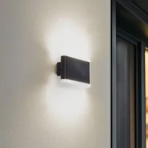 Comparateur de prix : Lindby Smart Applique d'extérieur LED Elvi, CCT, RVB, Tuya, IP54