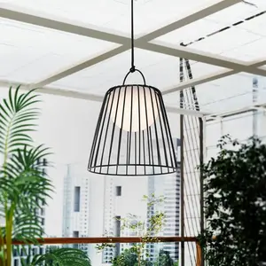 Comparateur de prix : Lindby Suspension d'extérieur LED rechargeable Levino, noir, métal