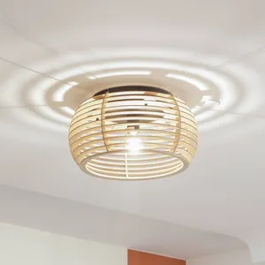 Lindby - Plafonnier à intensité variable 'Ediz' en bois pour couloir pas cher
