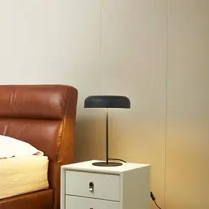 Lindby lampe à poser Edion, noir sable, métal pas cher