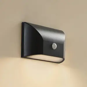 Comparateur de prix : Lindby, applique d'extérieur LED Siana, noire, PC, détecteur